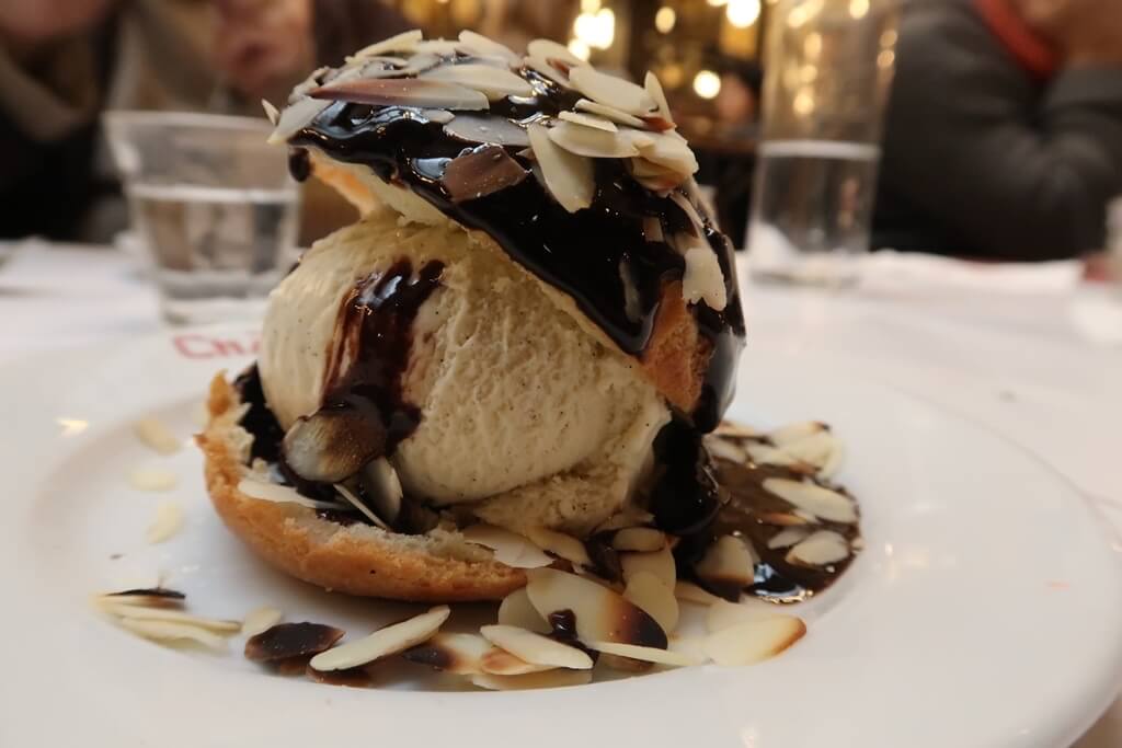 Cream puff from a restaurant—a non-touristy thing to do in Paris
