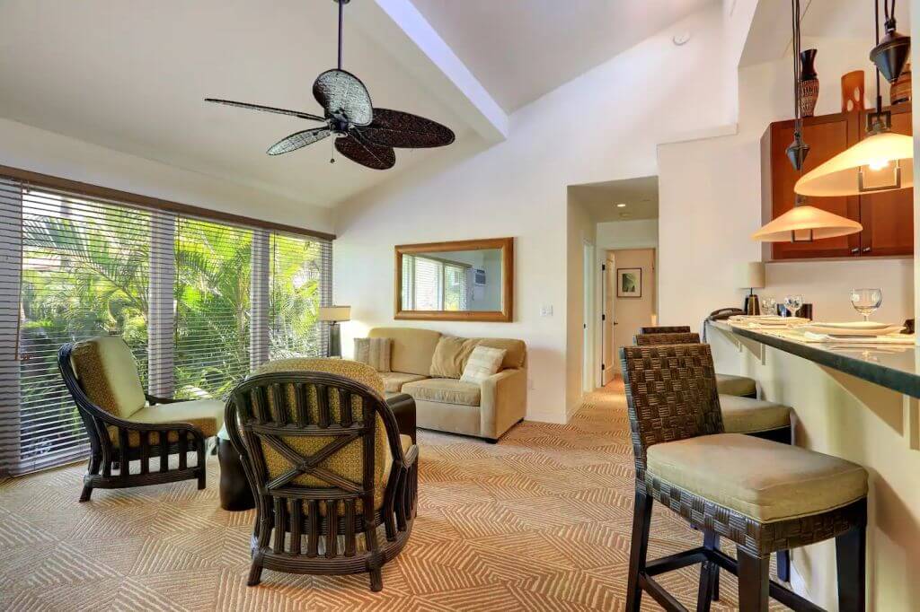 Airbnb Lahaina, Maui For 2021—13 Fabulous Vacation Rentals, Condos ...