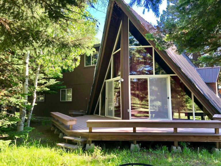 13 Epic Cabin Rentals near Yellowstone National Park for 2024 Explore