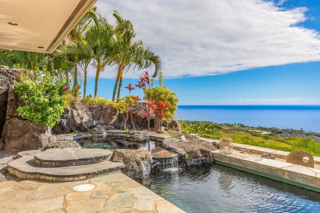 Airbnb Kona, Hawaii: 13 Gorgeous Vacation Rentals On The Big Island ...