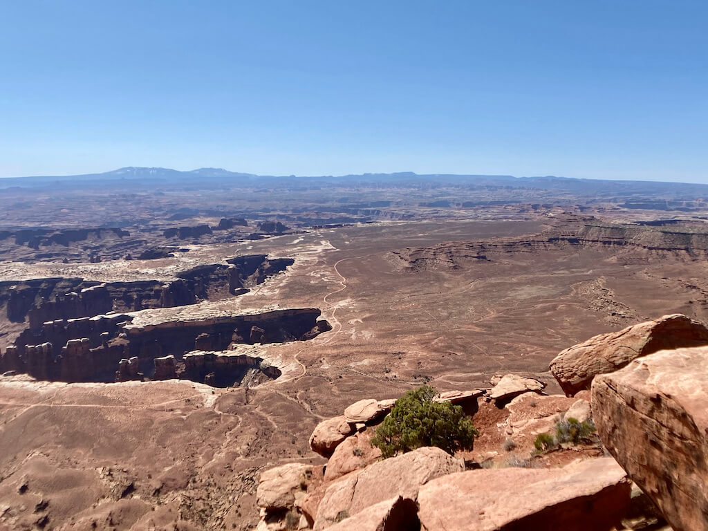 View across mountains, canyons and basins in Canyonlands