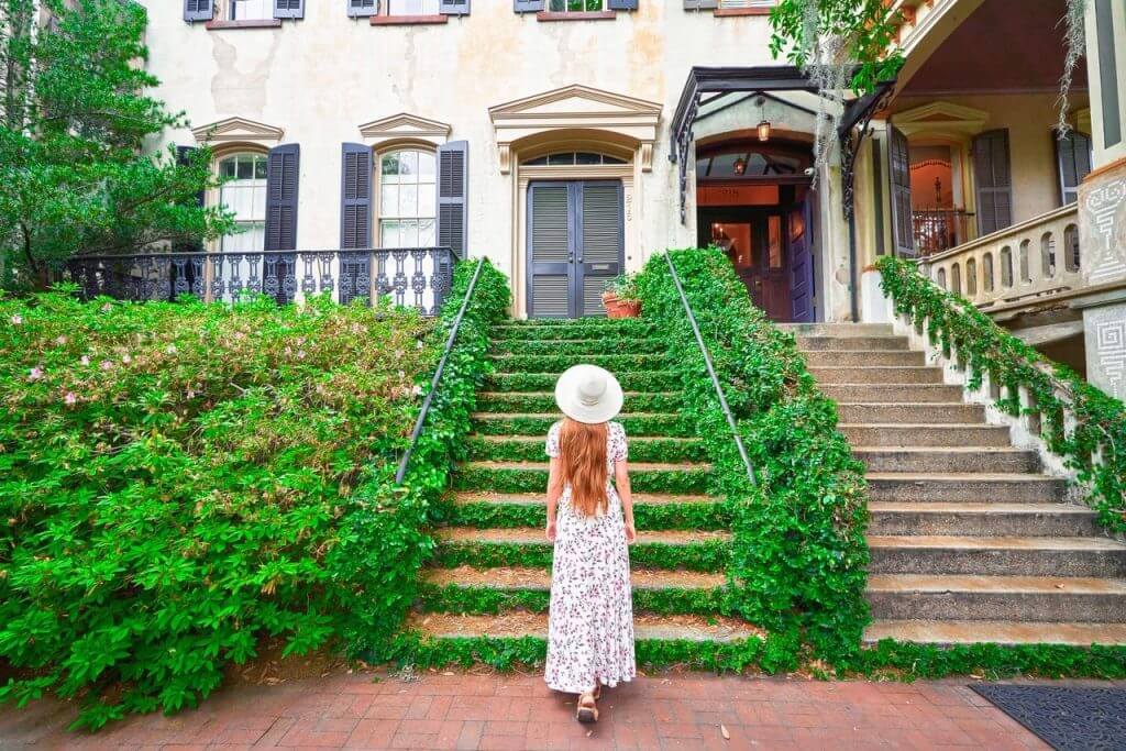 Historic home with ivy-bedecked stairway, Savannah, Georgia