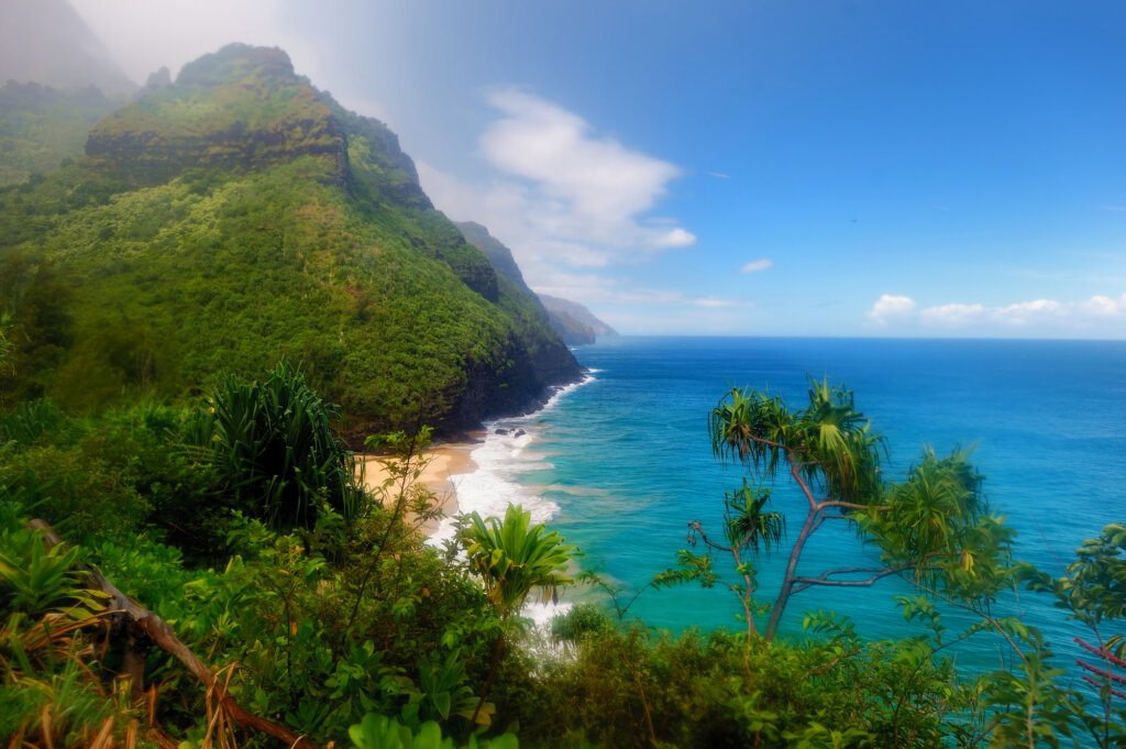 Stunning view from Kalalau trail in Kauai, Hawaii