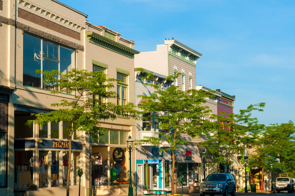 PETOSKEY, MI - JUNE 27: Petoskey's quaint and charming "Gaslight" business district makes it a popular draw for vacationers heading to Michigan's northern Lake Michigan resorts.
